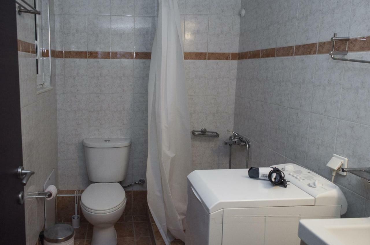 Modern Apartment, Excellent And Vibrant Location!! Афины Экстерьер фото