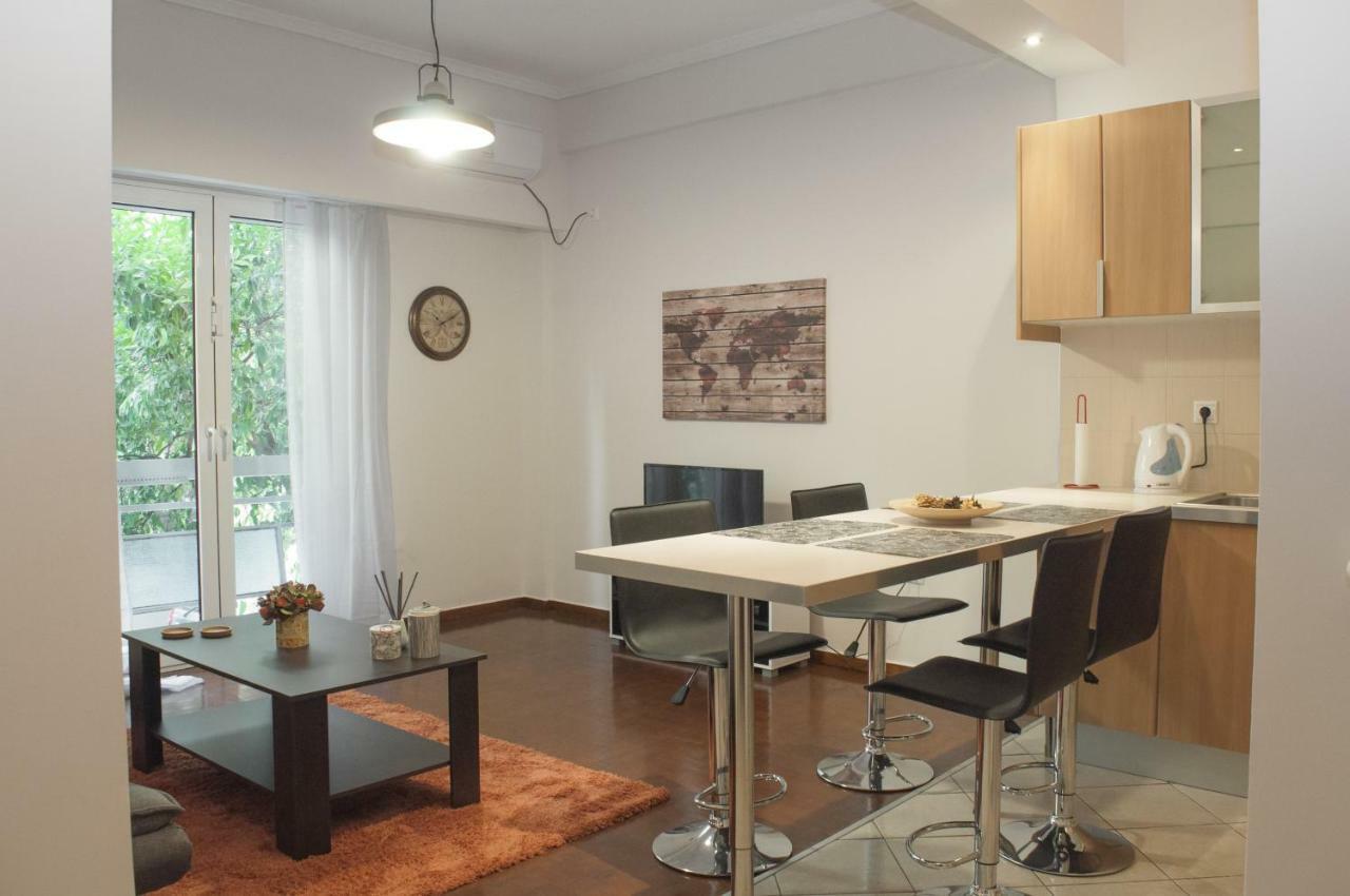 Modern Apartment, Excellent And Vibrant Location!! Афины Экстерьер фото