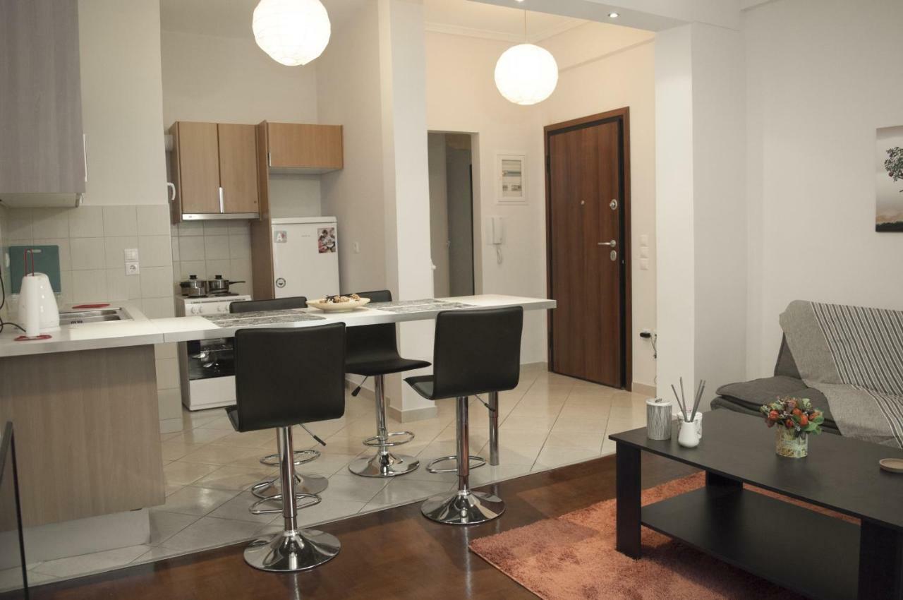 Modern Apartment, Excellent And Vibrant Location!! Афины Экстерьер фото